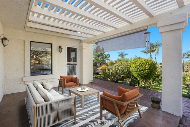 3570 Rosa Way, Fallbrook CA: https://media.crmls.org/medias/c7434b5e-6fe5-475e-88b7-bfcbacada808.jpg