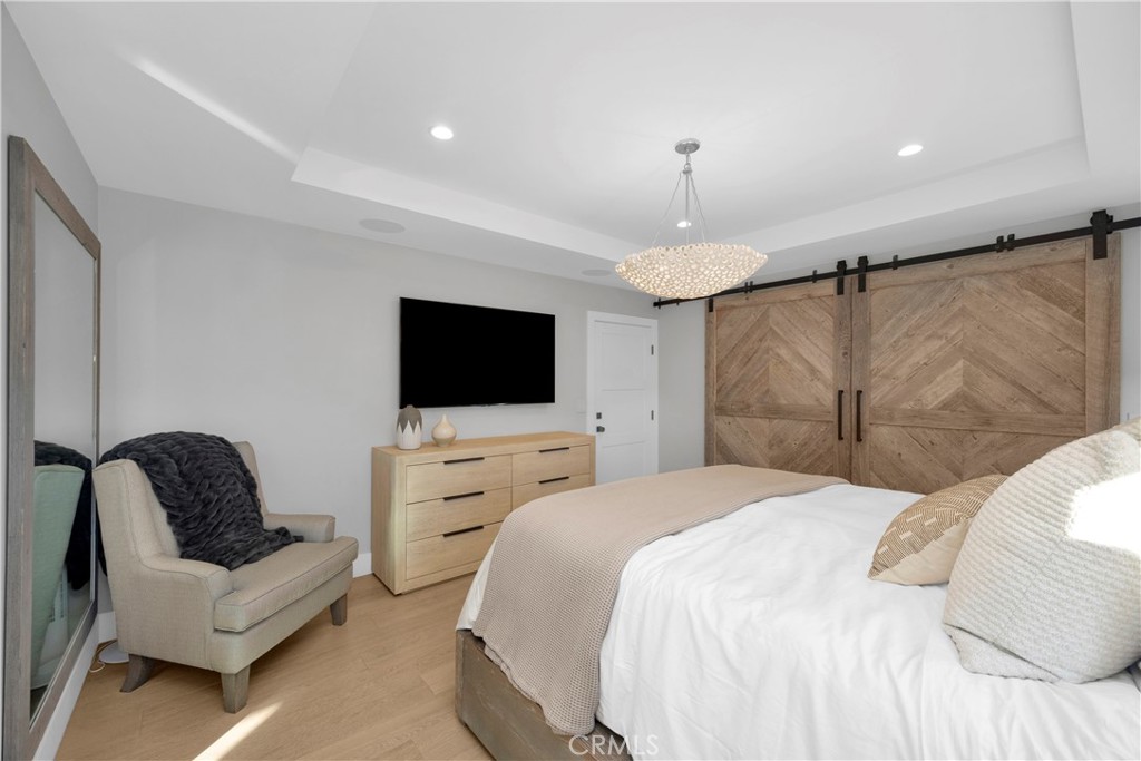 MLS #OC25265999 image #39