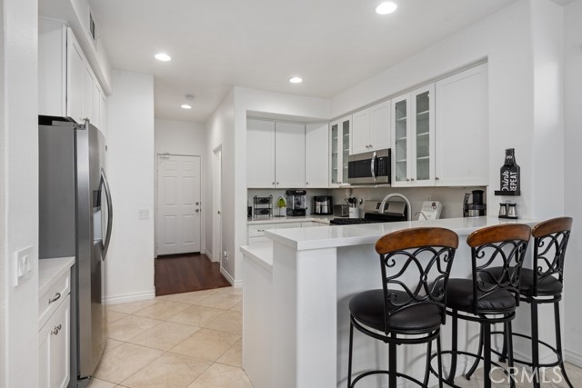 Detail Gallery Image 14 of 45 For 35842 Crickhowell Ave, Murrieta,  CA 92563 - 4 Beds | 2/1 Baths