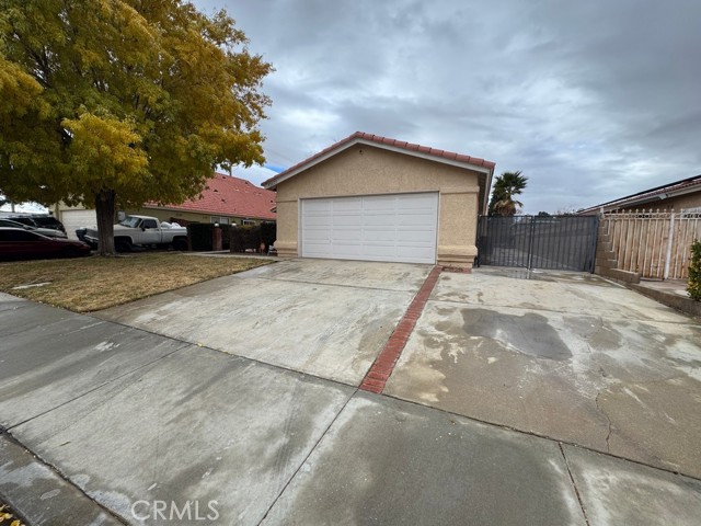 Detail Gallery Image 2 of 29 For 43607 Nicole St, Lancaster,  CA 93535 - 3 Beds | 2 Baths