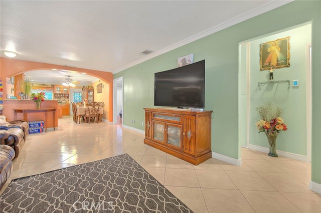 25664 Lola Court, Menifee CA: https://media.crmls.org/medias/c7447373-525a-42cb-b3b0-99958f1357c4.jpg