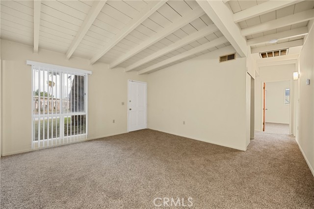 25347 Union Street, San Bernardino CA: https://media.crmls.org/medias/c744982b-104e-4b1e-947e-ef0a083aa245.jpg