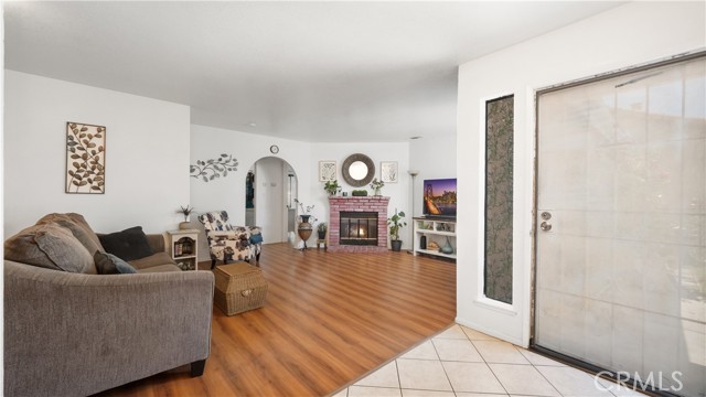 Detail Gallery Image 6 of 29 For 3458 Santa Barbara Ct, Palmdale,  CA 93550 - 2 Beds | 2 Baths