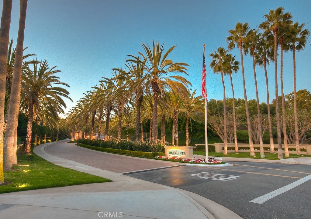https://media.crmls.org/medias/c744dc71-7d59-4457-9440-432299772a19.jpg?preset=X-Large