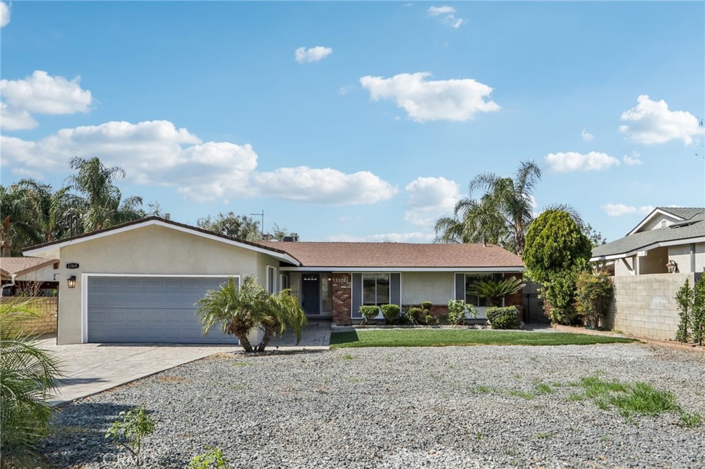 13169 Phillippi Avenue