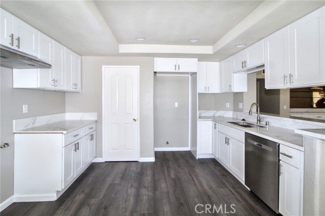 13083 Raenette Way, Moreno Valley CA: https://media.crmls.org/medias/c7451e70-f739-420c-98eb-ac5141e1c956.jpg