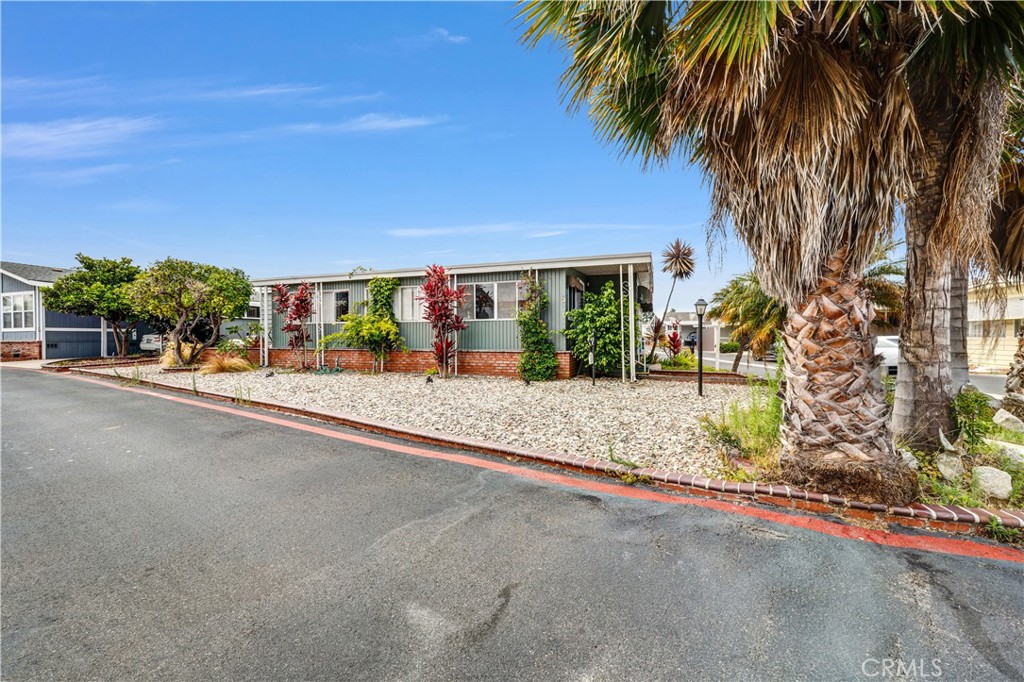 MLS #OC26130666 image #3