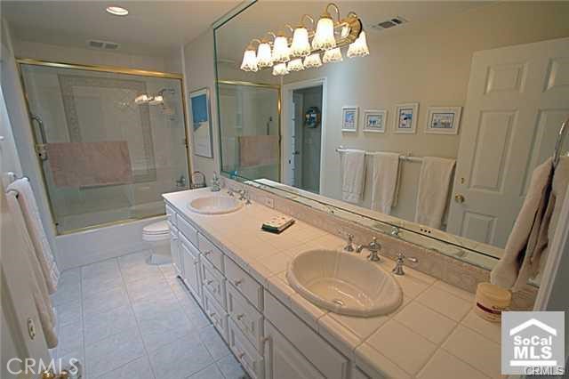 Detail Gallery Image 16 of 21 For 18712 via Palatino, Irvine,  CA 92603 - 5 Beds | 4/2 Baths
