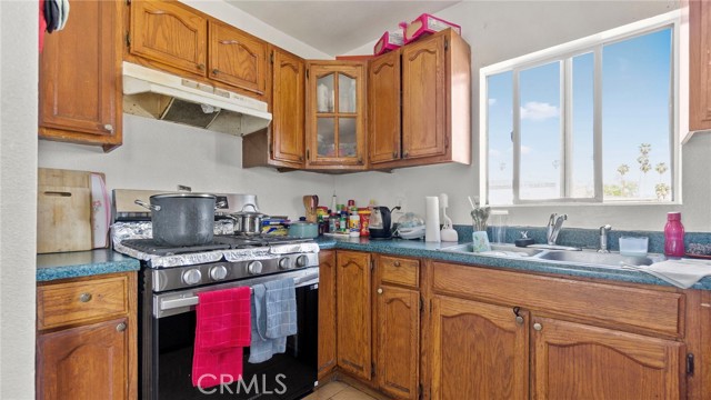Detail Gallery Image 36 of 56 For 413 E 81st St, Los Angeles,  CA 90003 - 7 Beds | 6 Baths
