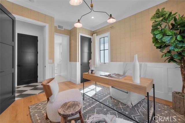 Detail Gallery Image 27 of 75 For 676 18th St, Manhattan Beach,  CA 90266 - 6 Beds | 6/2 Baths