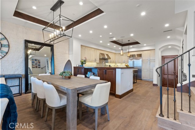 310 E Oceanfront, Newport Beach CA: https://media.crmls.org/medias/c746bef2-c2aa-4588-9ce1-e0eda23d8906.jpg