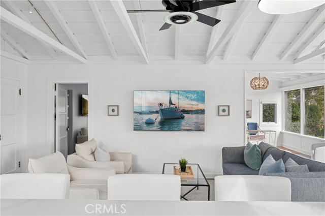 Detail Gallery Image 10 of 25 For 550 Hazel, Corona Del Mar,  CA 92625 - 2 Beds | 1/1 Baths