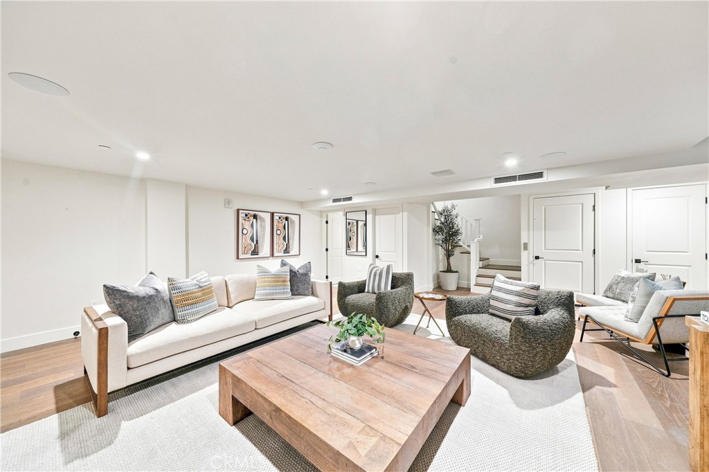 MLS #OC26191362 image #24