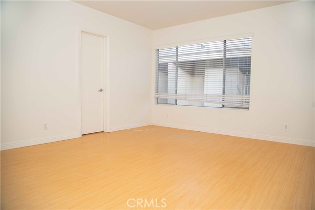 908 15th Street, Santa Monica CA: https://media.crmls.org/medias/c7493d5d-49b9-4282-995d-7a470af7ace9.jpg