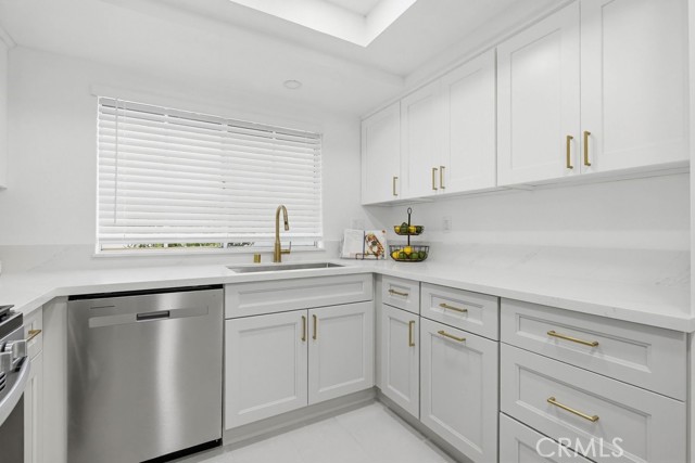 Detail Gallery Image 10 of 25 For 6 Gettysburg, Irvine,  CA 92620 - 2 Beds | 2 Baths