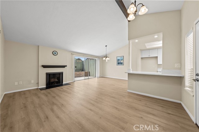 Detail Gallery Image 2 of 16 For 684 Parkview Dr, Lake Elsinore,  CA 92530 - 2 Beds | 1 Baths