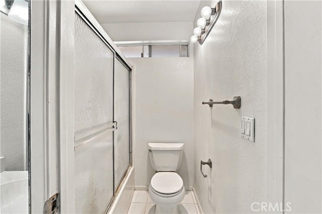 147 West Acacia, 160 photo 25
