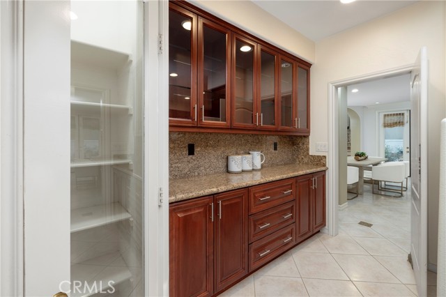 Detail Gallery Image 11 of 45 For 6471 Frampton Cir, Huntington Beach,  CA 92648 - 5 Beds | 4/1 Baths
