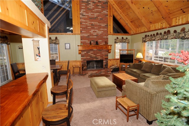 783 Thrush Drive, Big Bear Lake CA: https://media.crmls.org/medias/c74a6414-9b1f-4f91-b806-efacd892d605.jpg