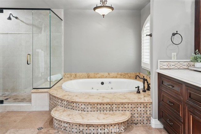 Detail Gallery Image 56 of 75 For 25132 Barnhill Rd, Saugus,  CA 91350 - 6 Beds | 6 Baths