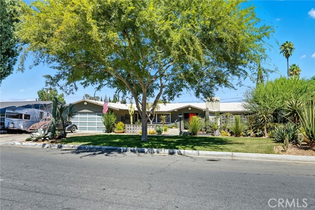 Detail Gallery Image 6 of 49 For 22698 Eton Dr, Grand Terrace,  CA 92313 - 4 Beds | 2 Baths