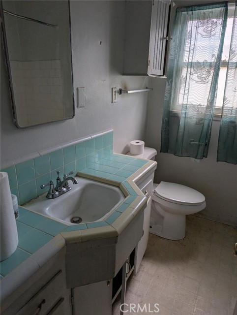 1619 W 136th Street, Compton CA: https://media.crmls.org/medias/c74b00e3-bcae-4375-afe7-01e62ff6e0eb.jpg