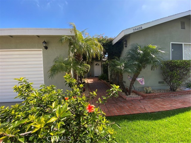 Detail Gallery Image 3 of 30 For 29608 Bernice Dr, Rancho Palos Verdes,  CA 90275 - 3 Beds | 2/1 Baths