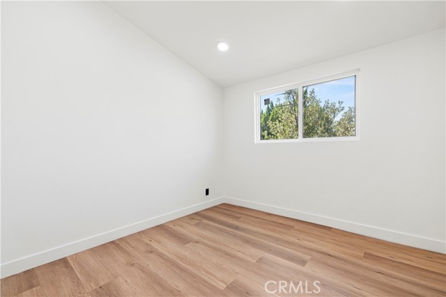 Detail Gallery Image 16 of 47 For 18718 Delight St, Canyon Country,  CA 91351 - 4 Beds | 2 Baths