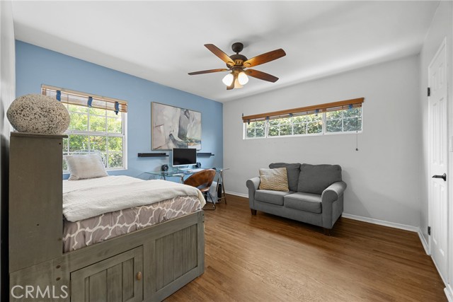 5834 Costello Avenue, Van Nuys CA: https://media.crmls.org/medias/c74bd363-4770-46fb-83a4-65faf07567f9.jpg