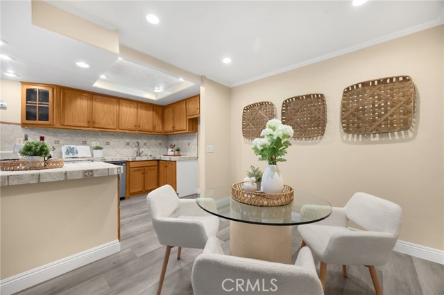Detail Gallery Image 18 of 34 For 3020 Associated Rd #110,  Fullerton,  CA 92835 - 2 Beds | 2 Baths