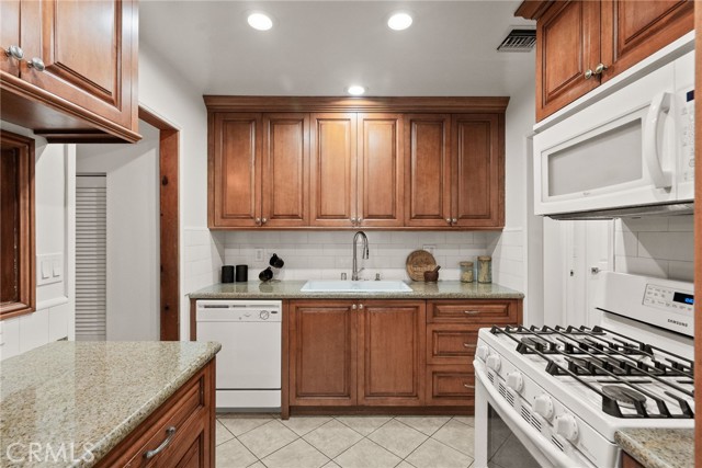 Detail Gallery Image 6 of 24 For 6313 Bluebell Ave, North Hollywood,  CA 91606 - 3 Beds | 2 Baths