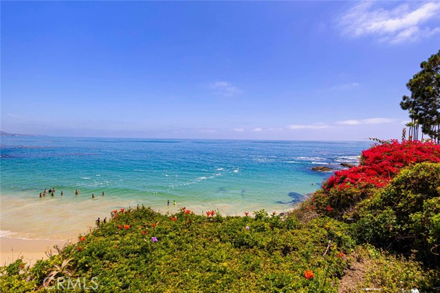 1051 Marine Drive, Laguna Beach CA: https://media.crmls.org/medias/c74e110c-fcfe-49c5-a979-e89b8849b233.jpg