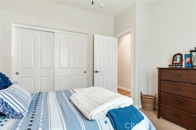 17973 Passionflower Lane, San Bernardino CA: https://media.crmls.org/medias/c74e5fd6-eed1-4f75-b7d6-f9ec43bd088c.jpg