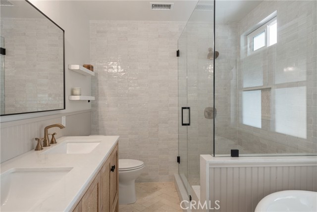 Detail Gallery Image 41 of 61 For 13822 Henstridge Cir, Tustin,  CA 92780 - 4 Beds | 3 Baths