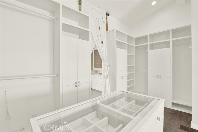 Detail Gallery Image 14 of 23 For 2510 Glenneyre St, Laguna Beach,  CA 92651 - 3 Beds | 3 Baths