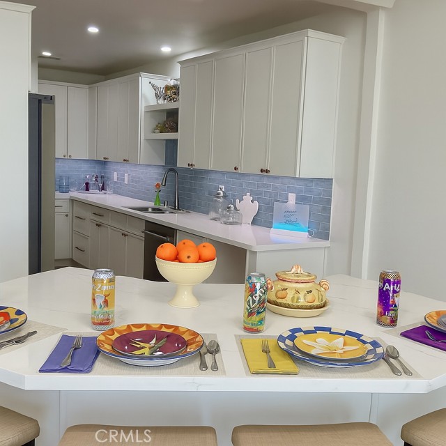 5331 E Ocean Boulevard, Long Beach CA: https://media.crmls.org/medias/c74f6d6a-4540-4490-9ccd-521ed1c674a3.jpg
