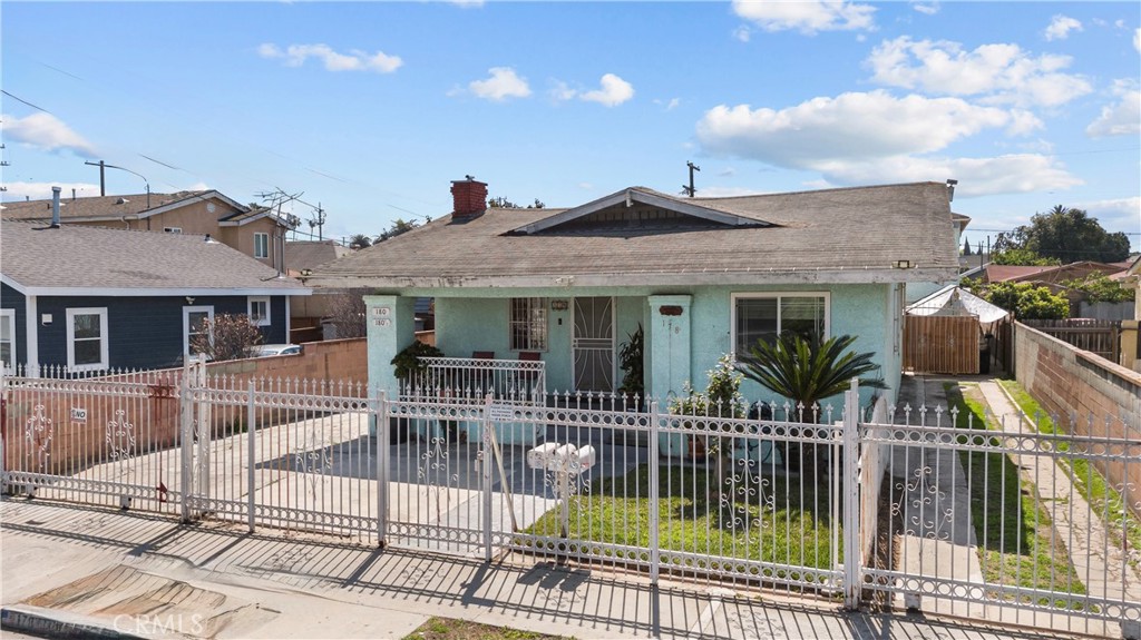 MLS #SR25066244 img 1