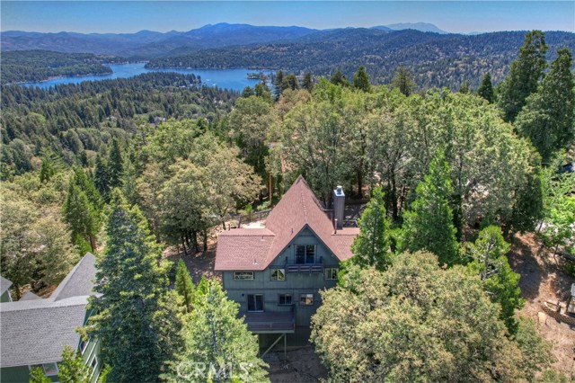 Detail Gallery Image 5 of 69 For 273 Shasta Dr, Lake Arrowhead,  CA 92317 - 5 Beds | 5 Baths