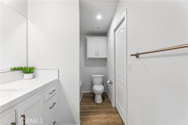 Detail Gallery Image 18 of 21 For 10799 Sherman Grove Ave #84,  Sunland,  CA 91040 - 1 Beds | 1 Baths