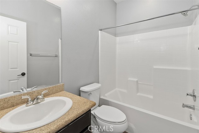 96 Luna Avenue, Beaumont CA: https://media.crmls.org/medias/c75062c4-c58d-4e2d-a8b5-f365e62d0aa2.jpg