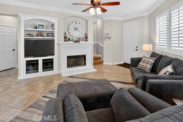 Detail Gallery Image 4 of 49 For 29202 Cowboy Ct, Valencia,  CA 91354 - 3 Beds | 2/1 Baths