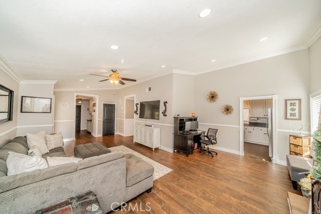 Detail Gallery Image 10 of 56 For 1741 S Buena Vista Ave, Corona,  CA 92882 - 4 Beds | 2 Baths