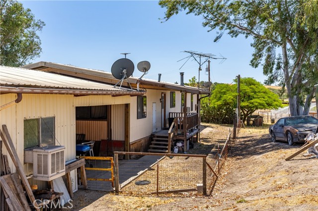4950 Union Rd, Paso Robles CA: https://media.crmls.org/medias/c750d10b-6c35-4a97-a64e-cb3e47818704.jpg