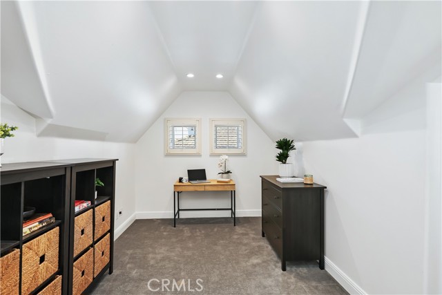 Detail Gallery Image 21 of 31 For 510 Marguerite Ave #B,  Corona Del Mar,  CA 92625 - 3 Beds | 2/1 Baths