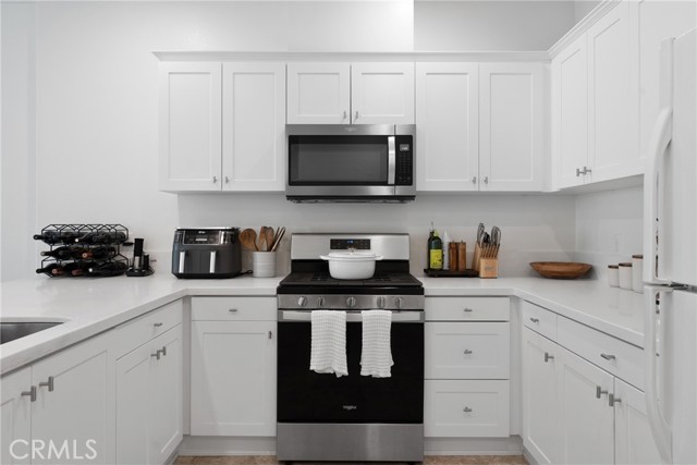 Detail Gallery Image 10 of 34 For 1749 Franklin Tree Pl, Upland,  CA 91784 - 3 Beds | 2/1 Baths
