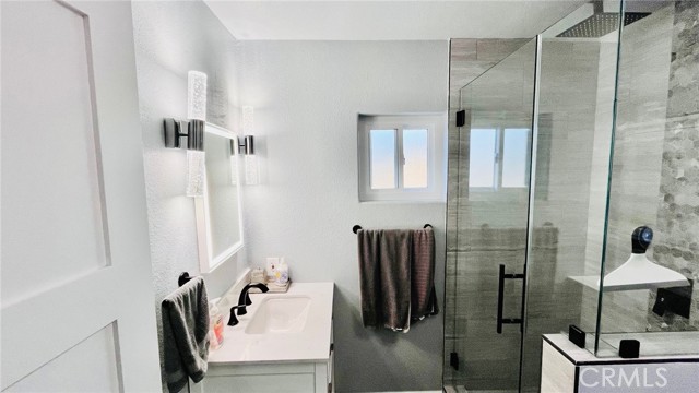 Detail Gallery Image 36 of 56 For 9322 Candlelight St, Apple Valley,  CA 92308 - 4 Beds | 3 Baths