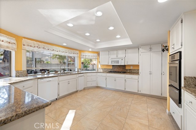 Detail Gallery Image 7 of 31 For 3485 Venetian Dr, Costa Mesa,  CA 92626 - 4 Beds | 2/1 Baths