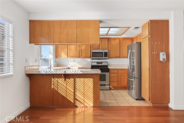 Detail Gallery Image 11 of 30 For 2300 Maple Ave #26,  Torrance,  CA 90503 - 3 Beds | 2/1 Baths