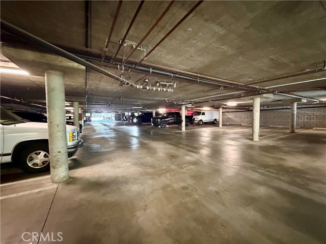 Detail Gallery Image 12 of 12 For 7013 Haskell, Van Nuys,  CA 91406 - 2 Beds | 2 Baths