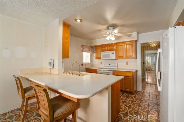 Detail Gallery Image 14 of 43 For 7635 Lakeside Dr, Jurupa Valley,  CA 92509 - 4 Beds | 2/1 Baths